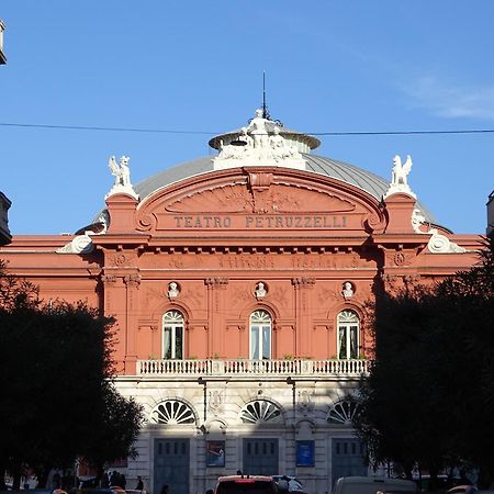 Al Teatro Rooms Bari Exterior photo