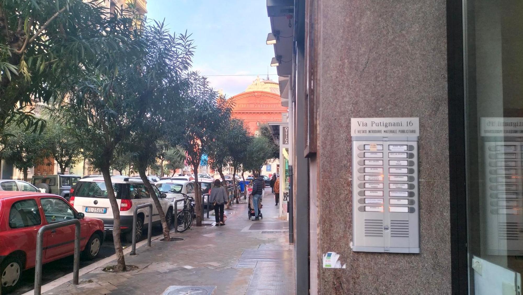 Al Teatro Rooms Bari Exterior photo